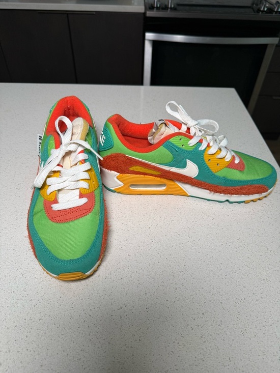 Nike Other - Nike Air Max 90 SE Running Club